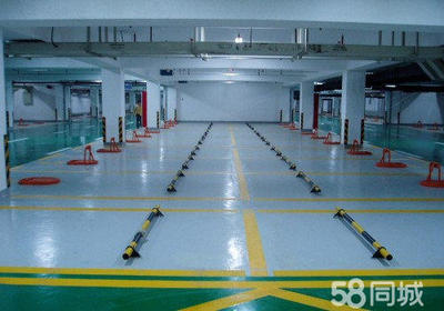 環(huán)氧地坪漆停車場(chǎng)地面維修與刷新服務(wù) 提升停車場(chǎng)品質(zhì)與耐用性
